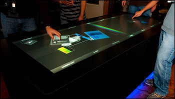 支持50觸摸點(diǎn)的100英寸背投式桌面觸摸屏亮相-【背投顯示專區(qū)】-背投顯示|Rear-projector|產(chǎn)品及市場信息資訊-【投影之窗】